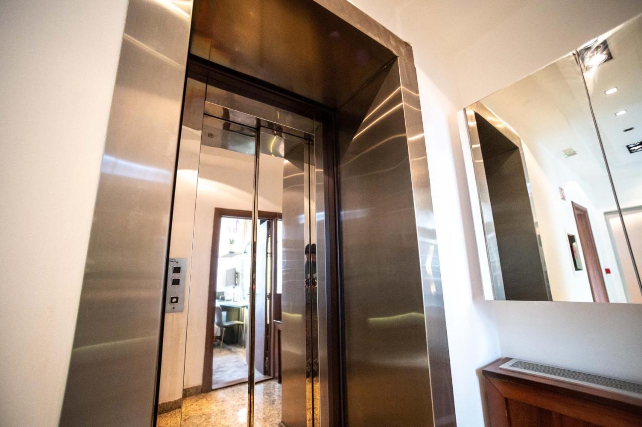 Natali Luxury Suites- Mini Rooms Belgrade Exterior photo